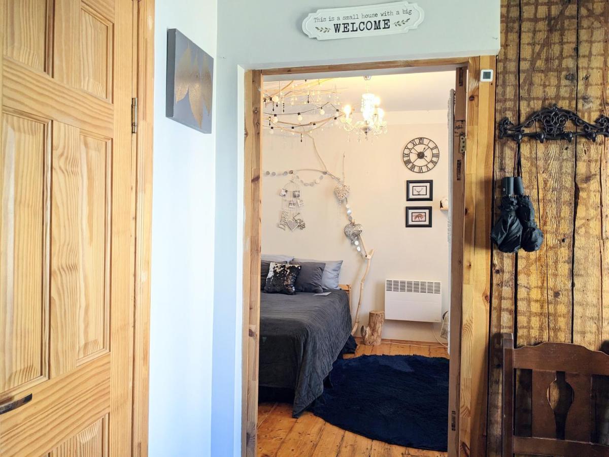Apartament Tiny Non-Smoking Caka & Free Parking Ryga Zewnętrze zdjęcie